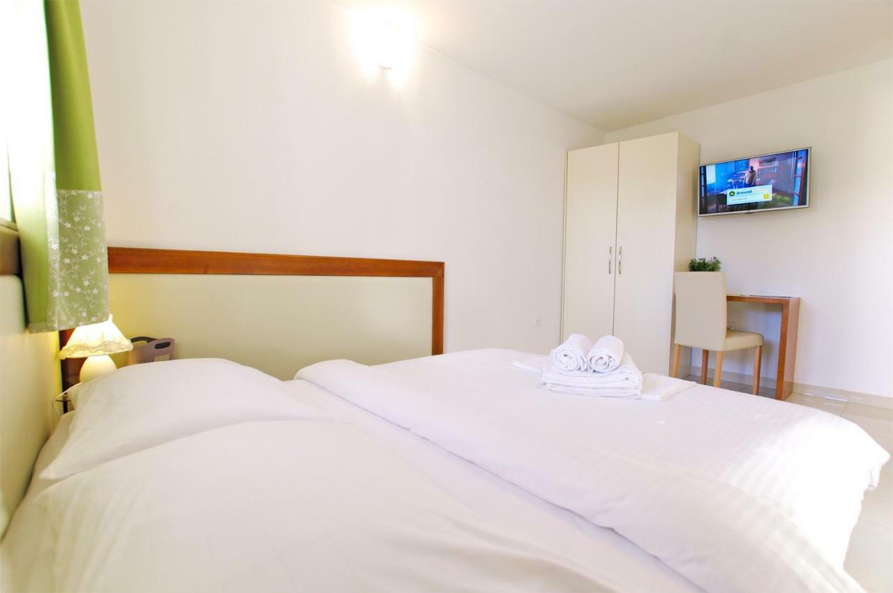 Apartamento Apartman Murter Center 4+1 Id 720 Exterior foto
